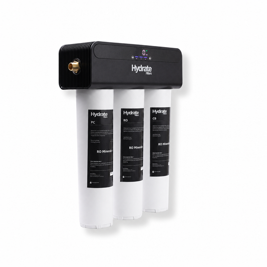 Reverse osmosis water filter with white background